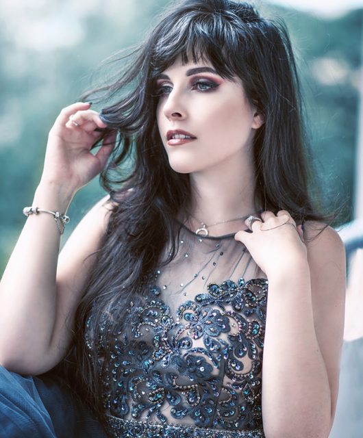 Diana Vitikacova Diana Vitikacova